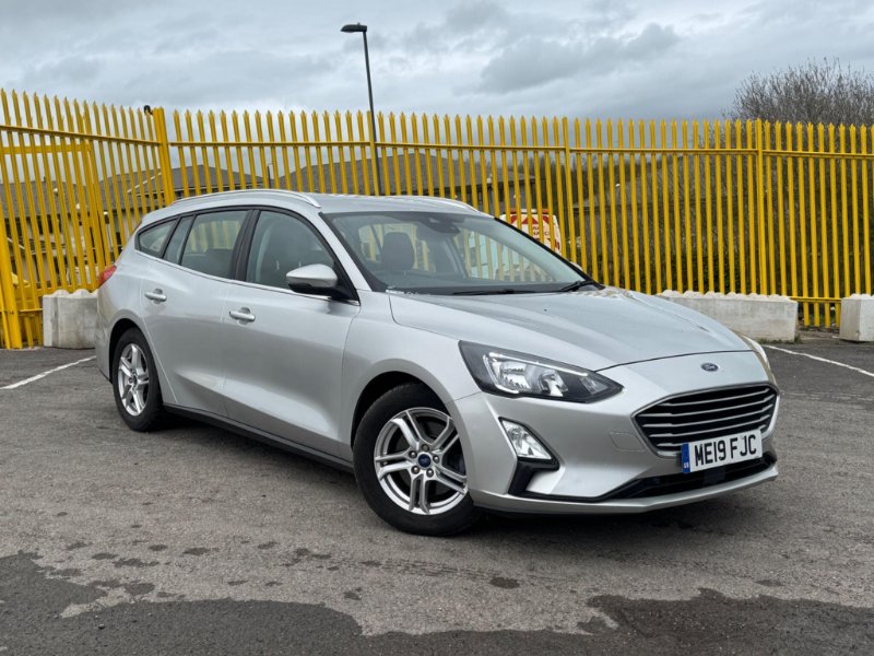 FORD FOCUS 1.0T ECOBOOST ZETEC EURO 6 S S 5DR 14 7,290 MAKE FORD... image 2