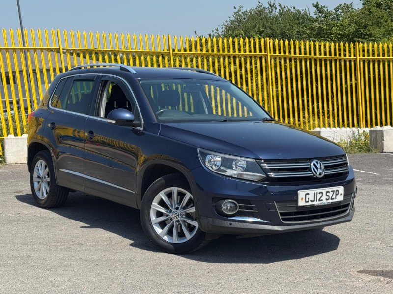 2012 VOLKSWAGEN TIGUAN 2.0 TDI BLUEMOTION TECH SE 4WD EURO 5 S S 5DR 13... photo
