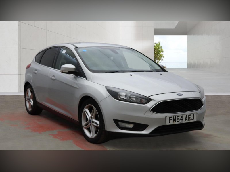 2015 FOCUS 1.0T ECOBOOST ZETEC EURO 6 S S 5DR 6 4,490 MAKE FORD... photo