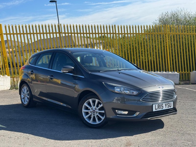 2015 FOCUS 1.0T ECOBOOST TITANIUM EURO 6 S S 5DR 13 5,690 MAKE FORD... photo
