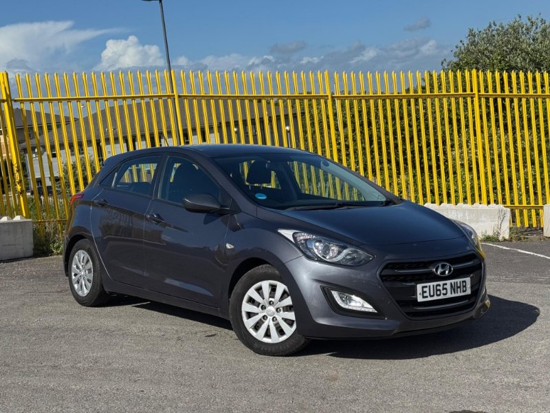 2015 HYUNDAI I30 1.6 CRDI BLUE DRIVE S EURO 6 S S 5DR 12 TOTAL... photo